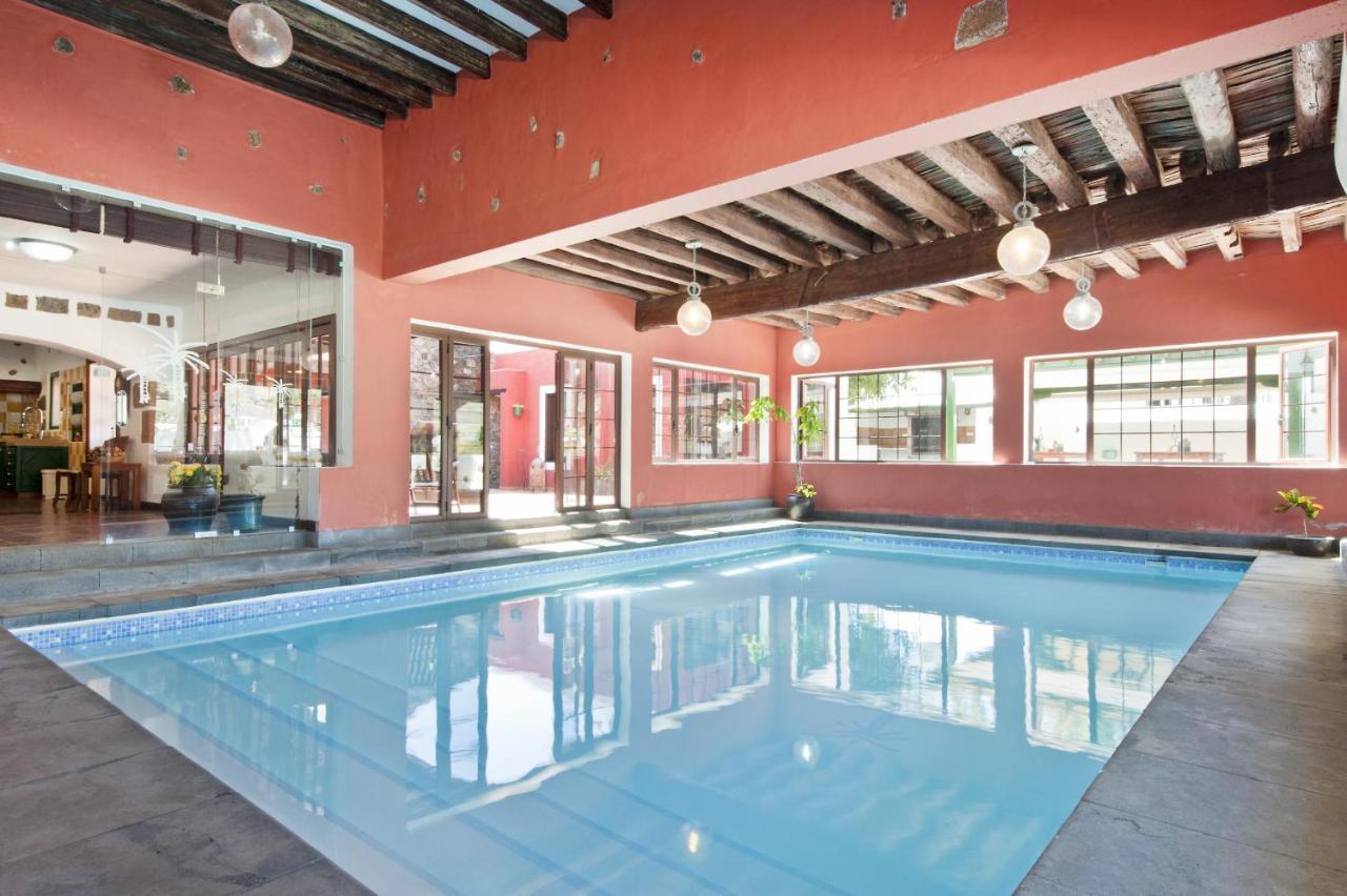 Luxe Villa Haria Private Indoor Pool By PVL Exterior foto